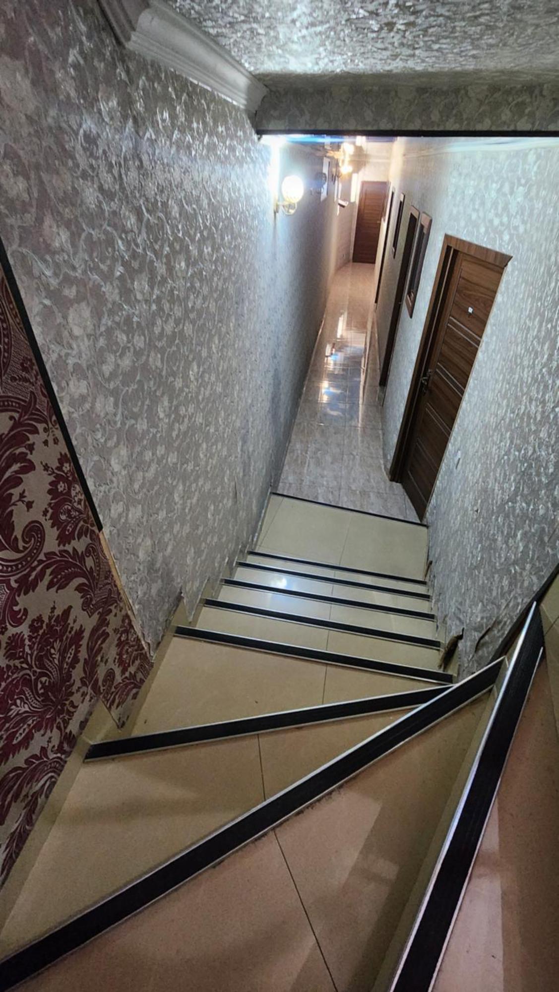 Hotel ,,Mega" Tbilisi Exteriör bild