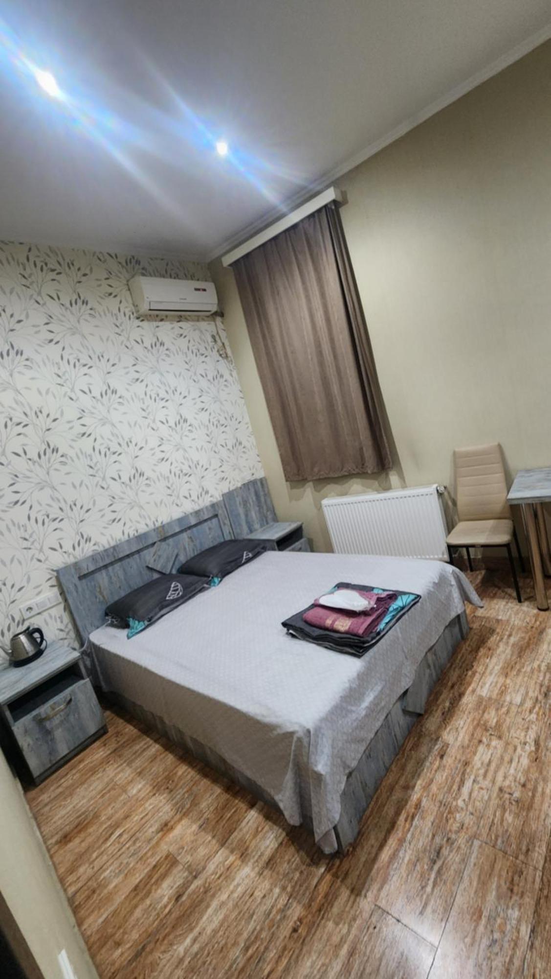 Hotel ,,Mega" Tbilisi Exteriör bild